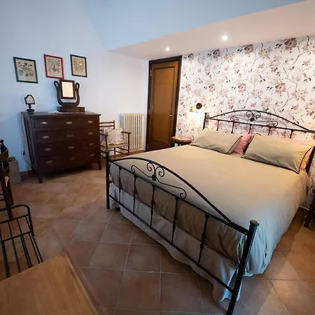 Inn Adriana Montefranco